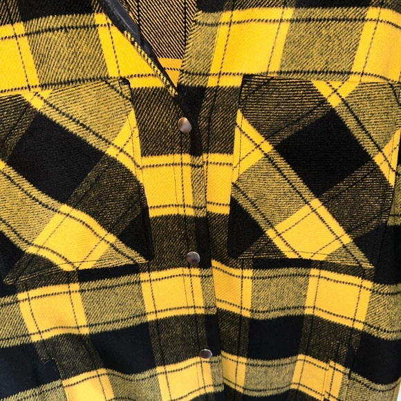 H&M divided Shacket - Picture 4 of 4